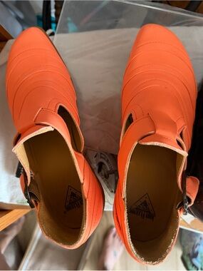 John Fluevog Neon Orange Mellow Bossa Nova Platform Mary Jane Shoes